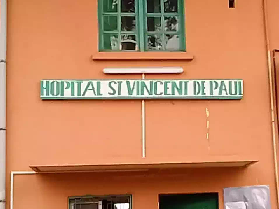 Hôpital St. Vincent De Paul De Dschang-Officiel